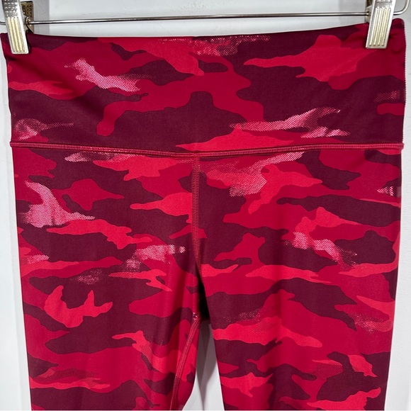 Athleta Elation Train Printed 7/8 Tight Size Medium Red Camo Shine - Picture 6 of 8